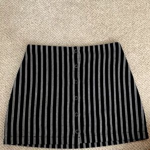 Ivy + Main (a Tillys brand) pin stripe skirt